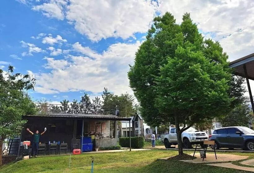 ベッドアンドブレックファースト Moon Loft    บ้านเพื่อน เขาใหญ่ ที่พัก อาหารและเครื่องดื่ม