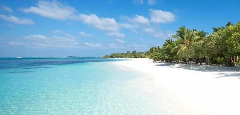 هتل Diamond Beach