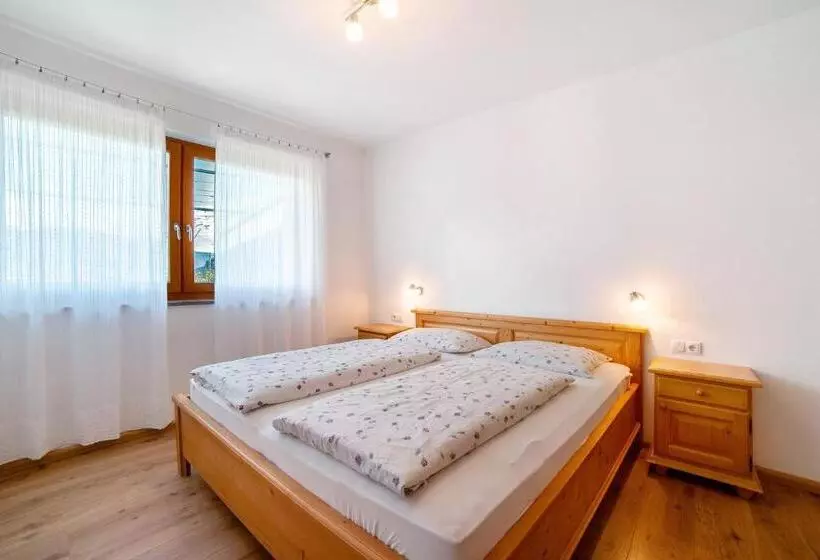 ホテル Fröhlichhof Wohnung Pergola