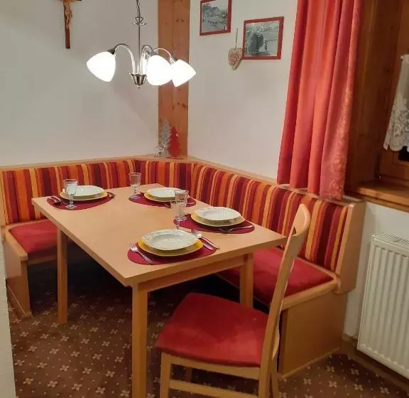 ホテル Haus Peintner