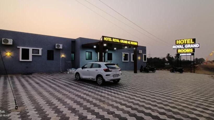 בית מלון כפרי Royal Grand Mogar