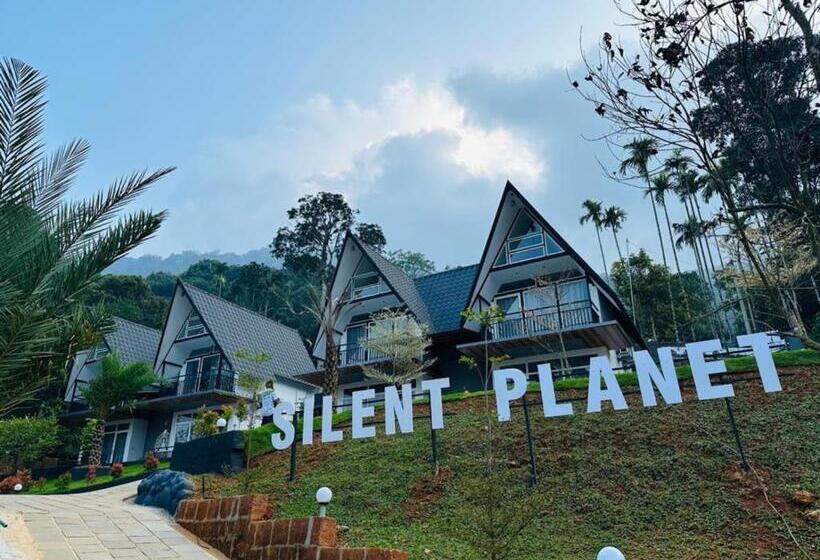 Hotel Silent Planet Resort