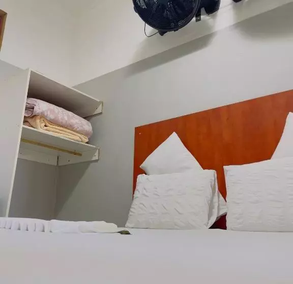 Majatalo Sunrise Guest Inn