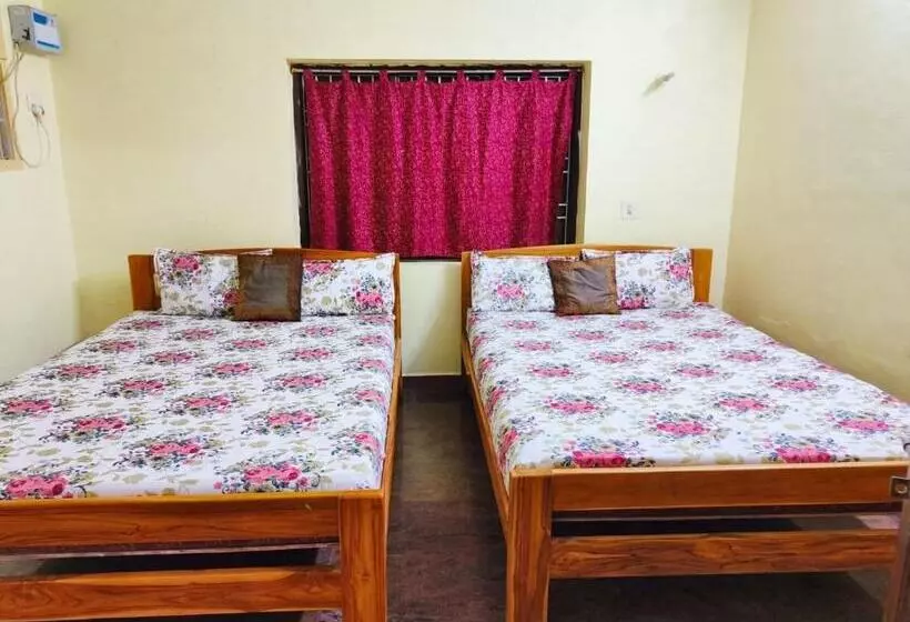 ペンション Manikandan Guest House