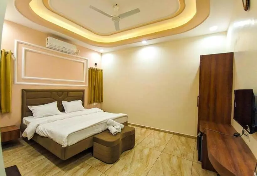 The Royal Rivera Resort