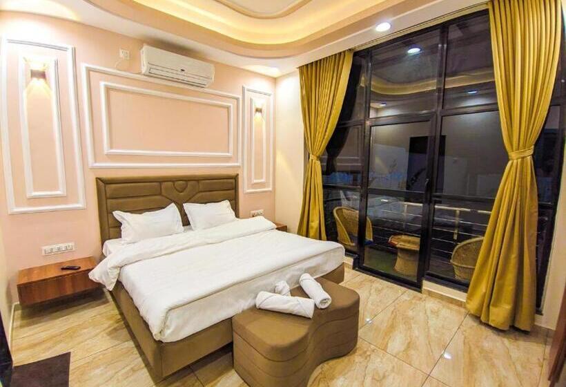 The Royal Rivera Resort