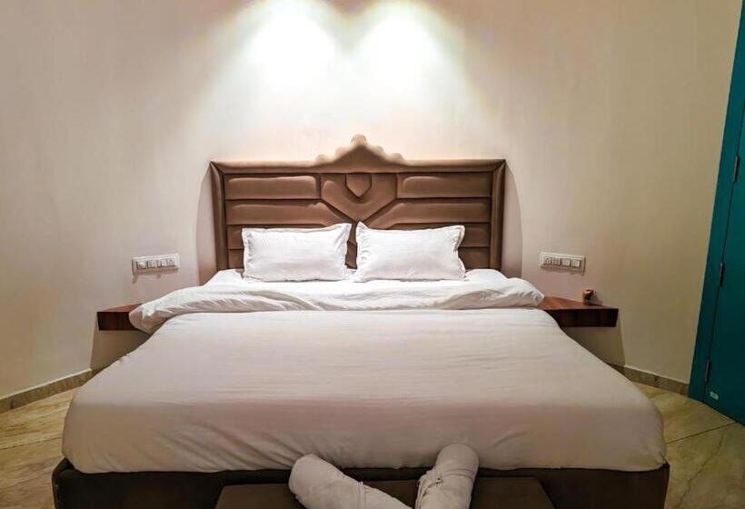 The Royal Rivera Resort