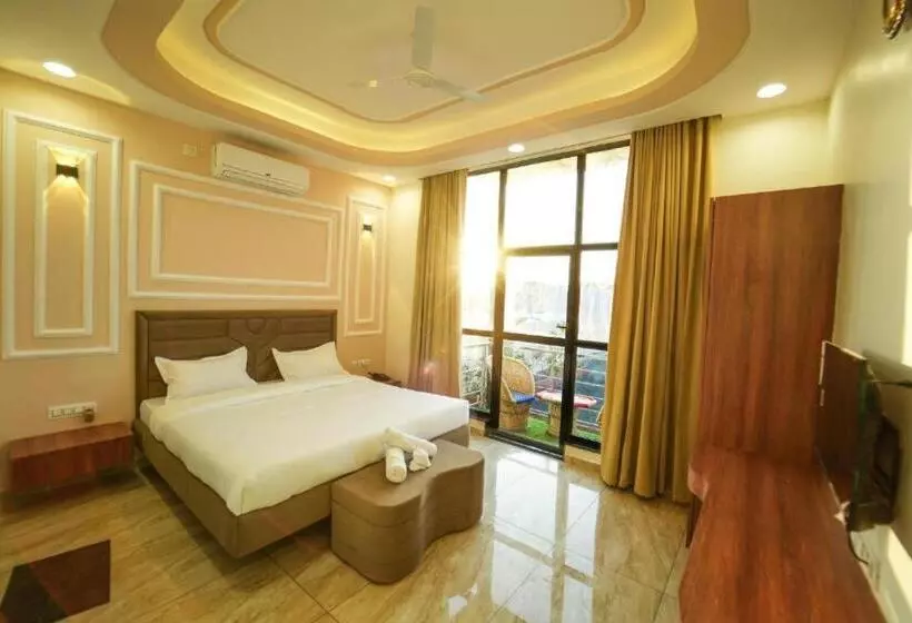 The Royal Rivera Resort