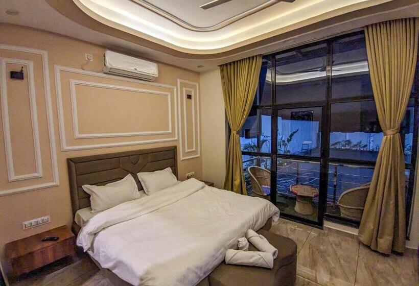 The Royal Rivera Resort