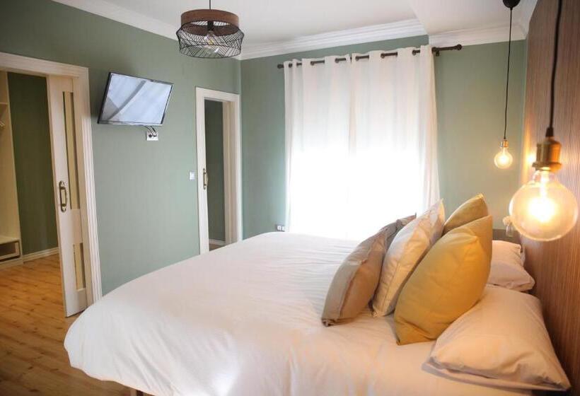 تختخواب و صبحانه La Parada De Posadas