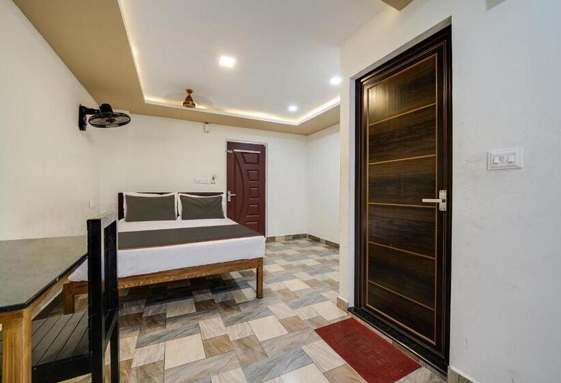 فندق Collection O Buraimi Apartment
