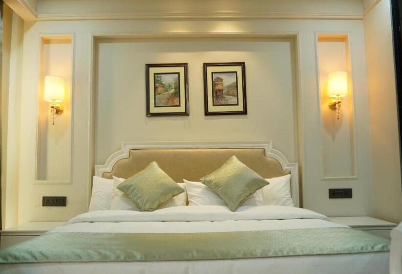 ホテル Casa De Bello, Nainital, Near Kainchi Dham