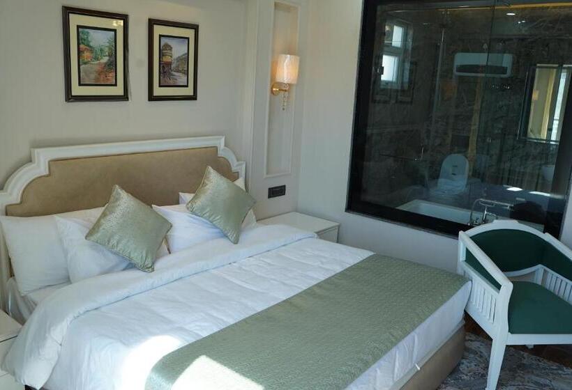 ホテル Casa De Bello, Nainital, Near Kainchi Dham