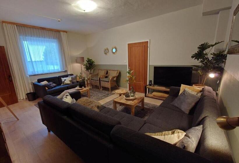 ホテル Chalet Hans