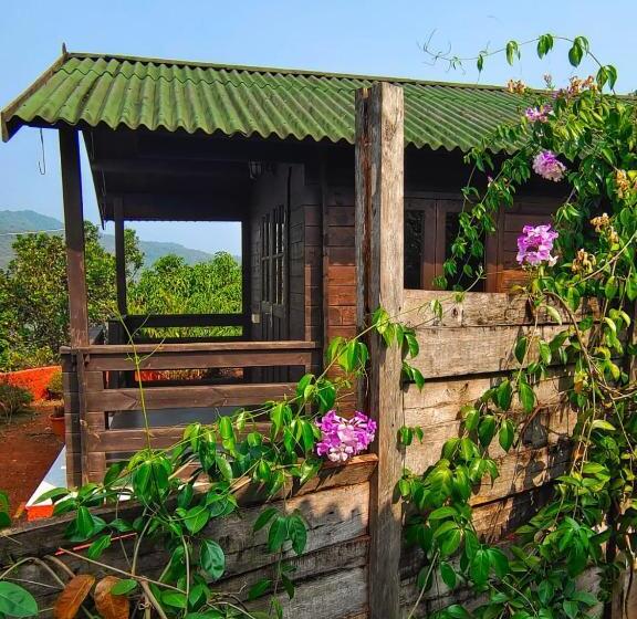 Hotell On The High Ground Tourism Point