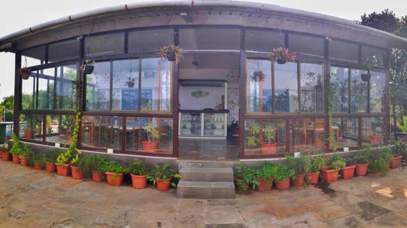 Hotell On The High Ground Tourism Point