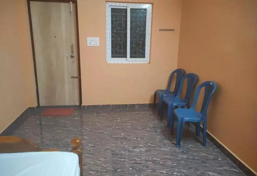 Hotelli Pushpa Mahal A/c & Pushpa Residency
