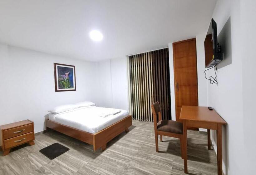 هتل San Marcos Las Lajas