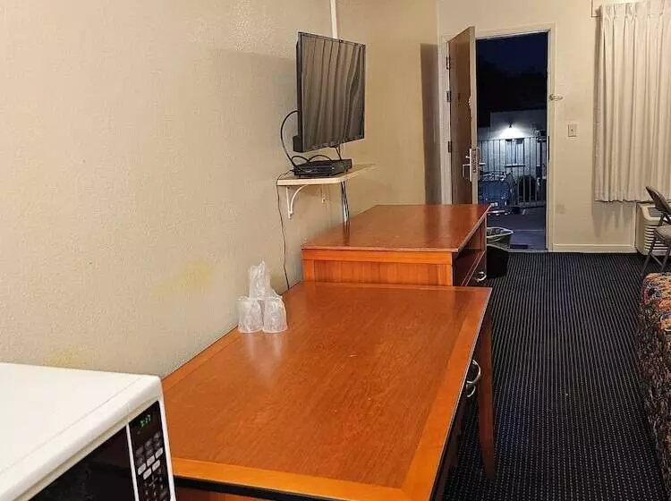 Hotelli Terrace Inn And Suites