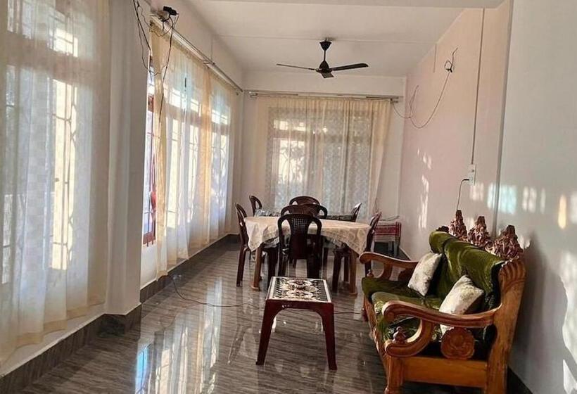 پانسیون Apurna Guest House Dawki