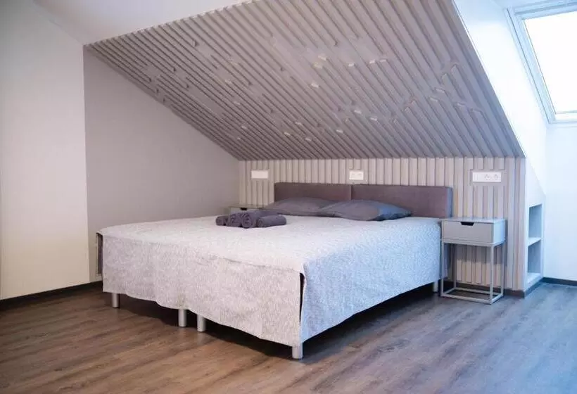 پانسیون Good Mood Guesthouse