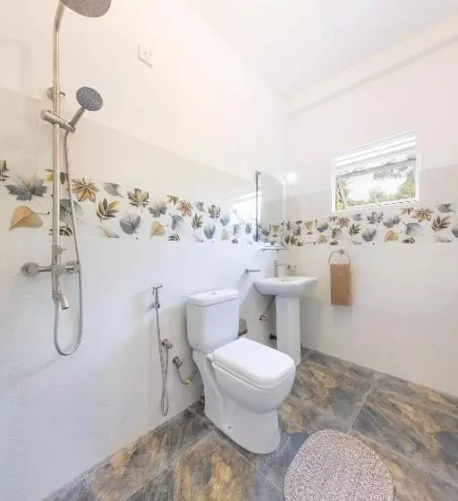 Majatalo Makai Surf House