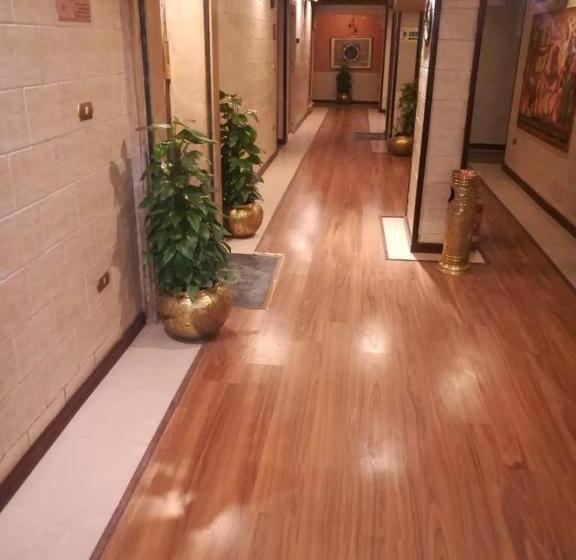 Zayed Hotel & Apartments