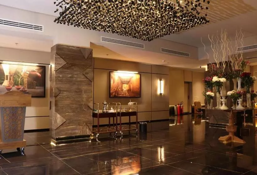 هتل Larichy Tabuk