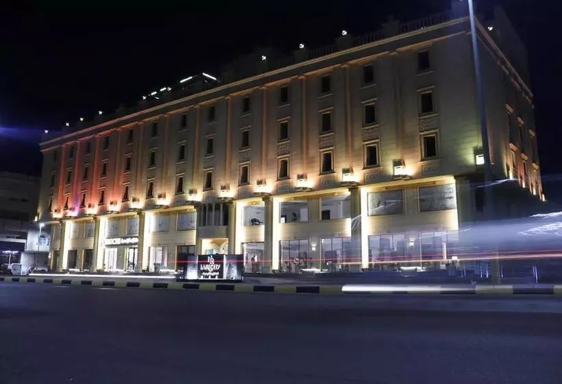 هتل Larichy Tabuk