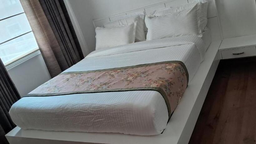 Bed and Breakfast 7 Oak Sanjauli Bed&breakfast