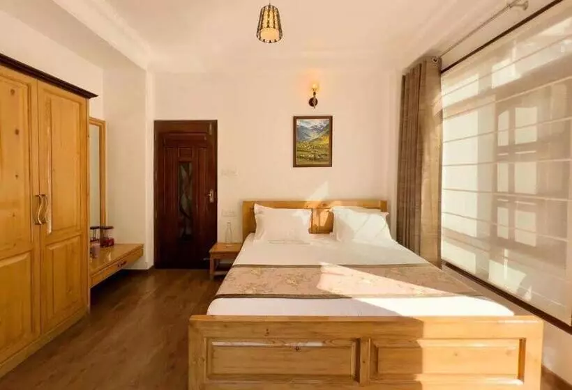 ベッドアンドブレックファースト 7 Oak Sanjauli Bed&breakfast