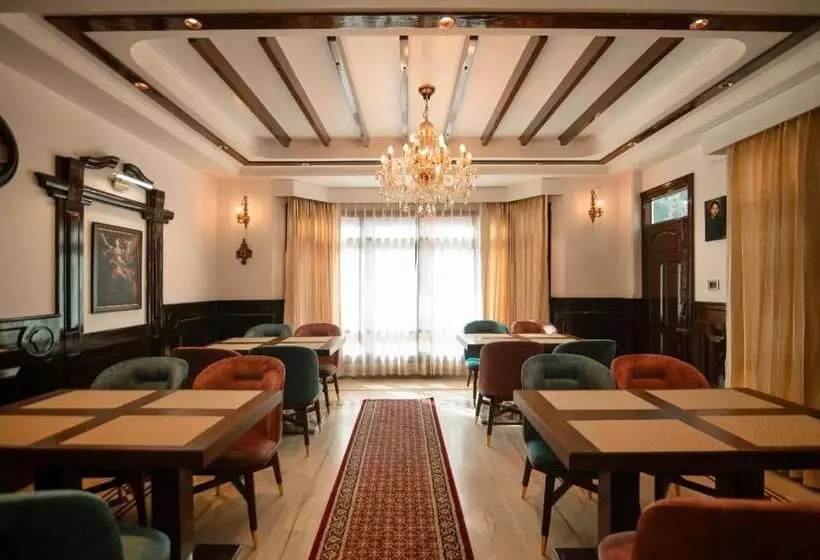 ベッドアンドブレックファースト 7 Oak Sanjauli Bed&breakfast