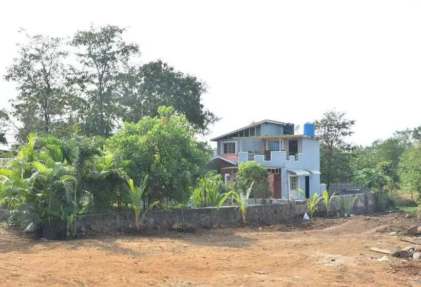 Hotelli Arnav Villa Farmhouse & Resort