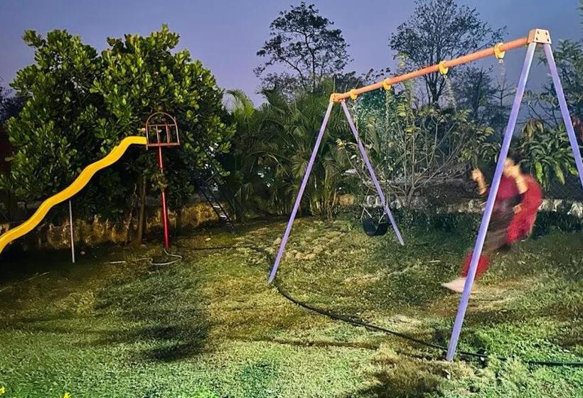 ホテル Arnav Villa Farmhouse & Resort