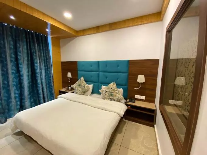 Hotelli Crowned Residency