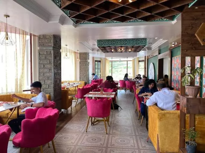 Hotelli Crowned Residency