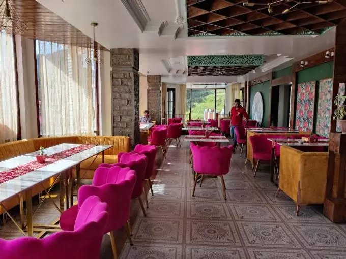 Hotelli Crowned Residency