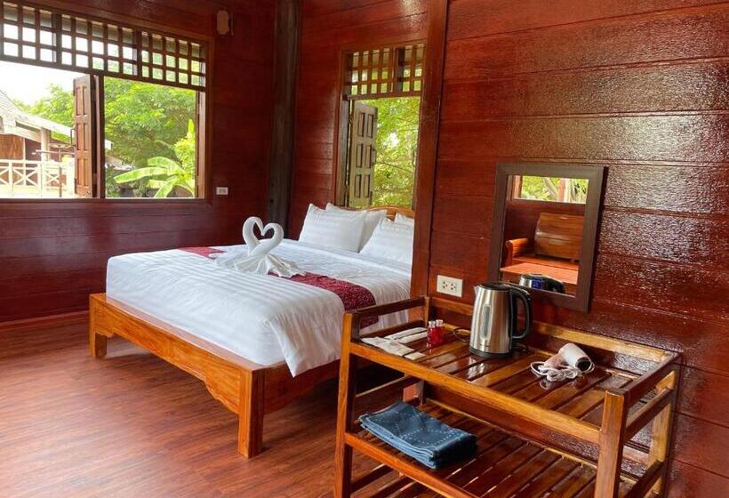 Hotel อีสานบ้านเฮาฟาร์ม Esan Banhao Farm