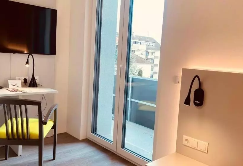 هتل Guesthouse Große Linde