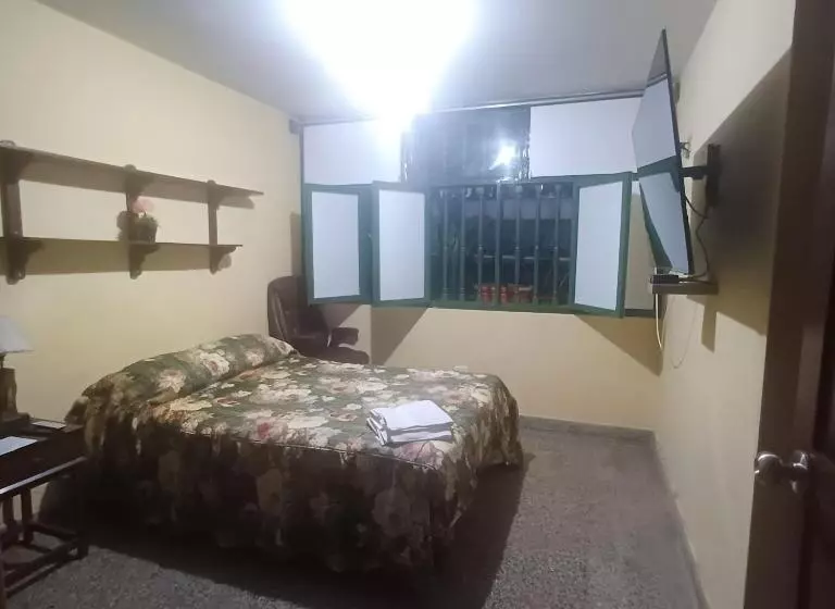 هتل Julia House