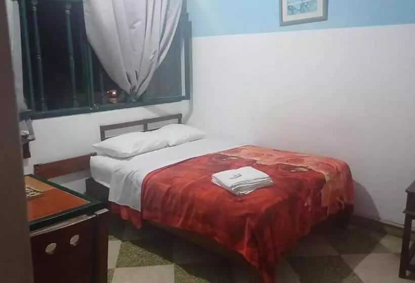 هتل Julia House