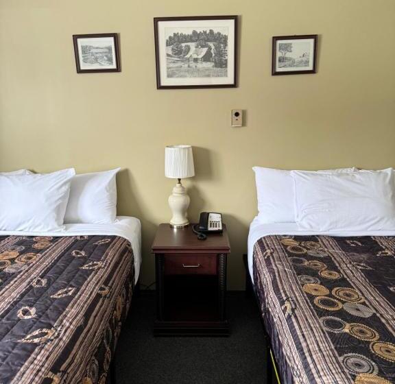 בית מלון כפרי Minnedosa Inn