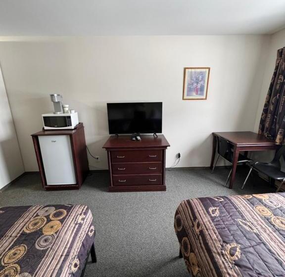 בית מלון כפרי Minnedosa Inn