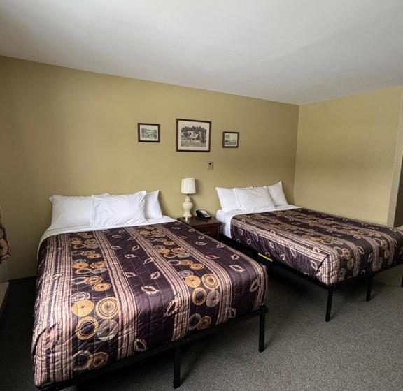 בית מלון כפרי Minnedosa Inn