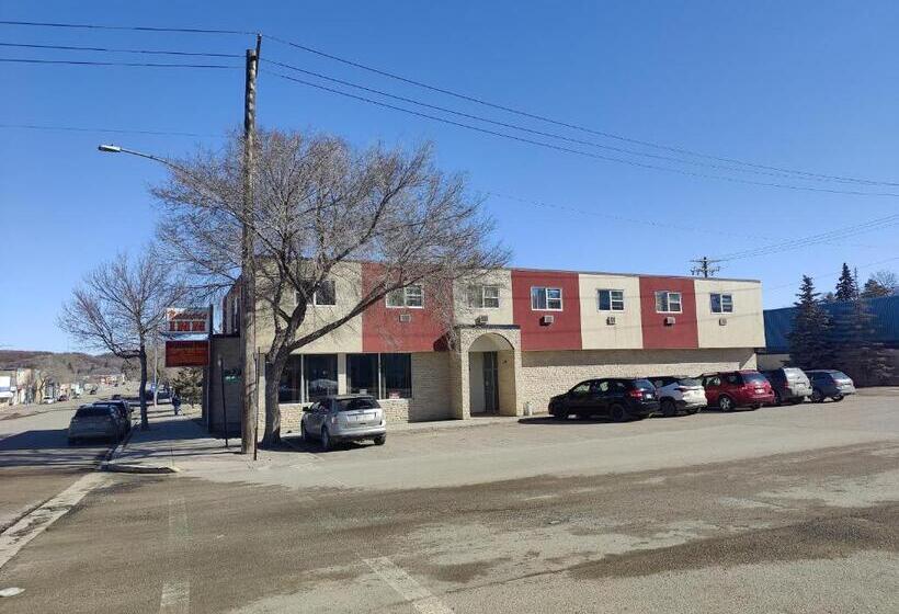 בית מלון כפרי Minnedosa Inn