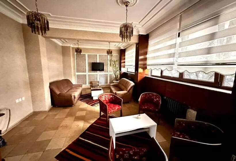 Hotelli Seven Park