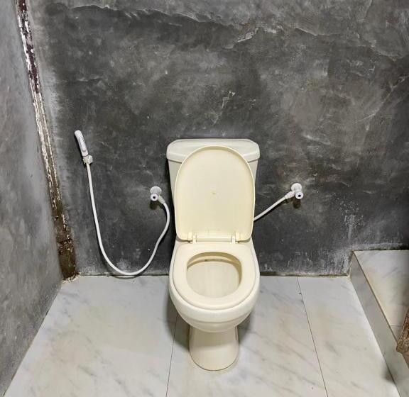 Pensão Bhawana Canal View Resort