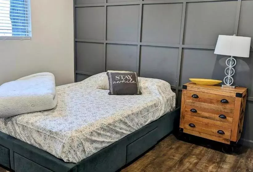 Majatalo Bigfoot Hideout