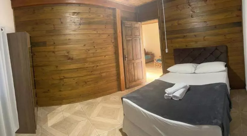 ペンション Casa Jardinada