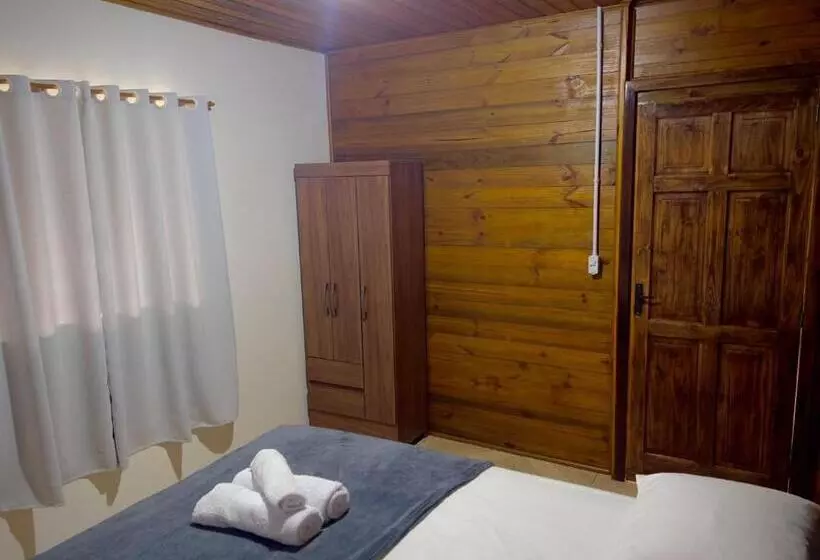 ペンション Casa Jardinada